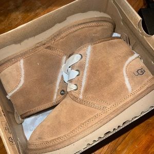 Ugg nuemel kids